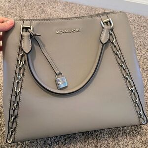 👛New Michael Kors👛 Sadie Ash Grey Large Grab Bag